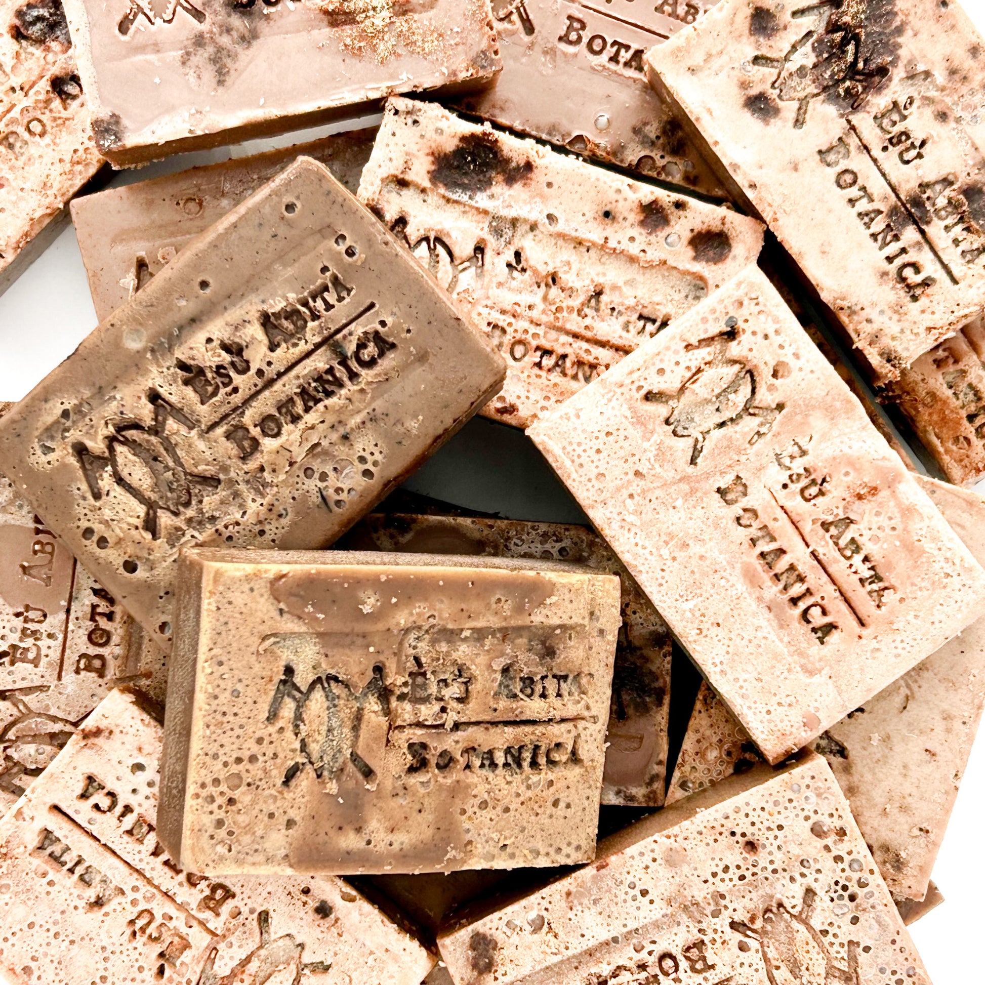 Court Case Soap - Esu Abita Botanica